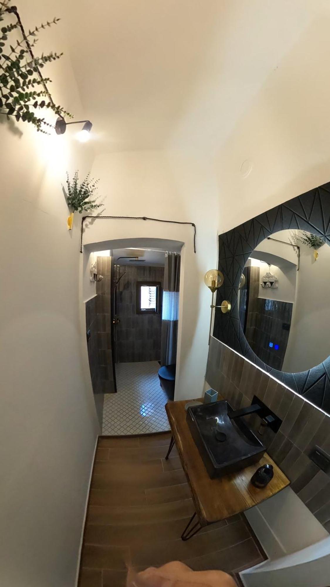 Casa Nel Centro Storico Apartment San Gimignano Bagian luar foto
